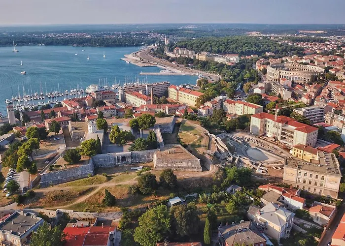 Candler's Old Town Πούλα